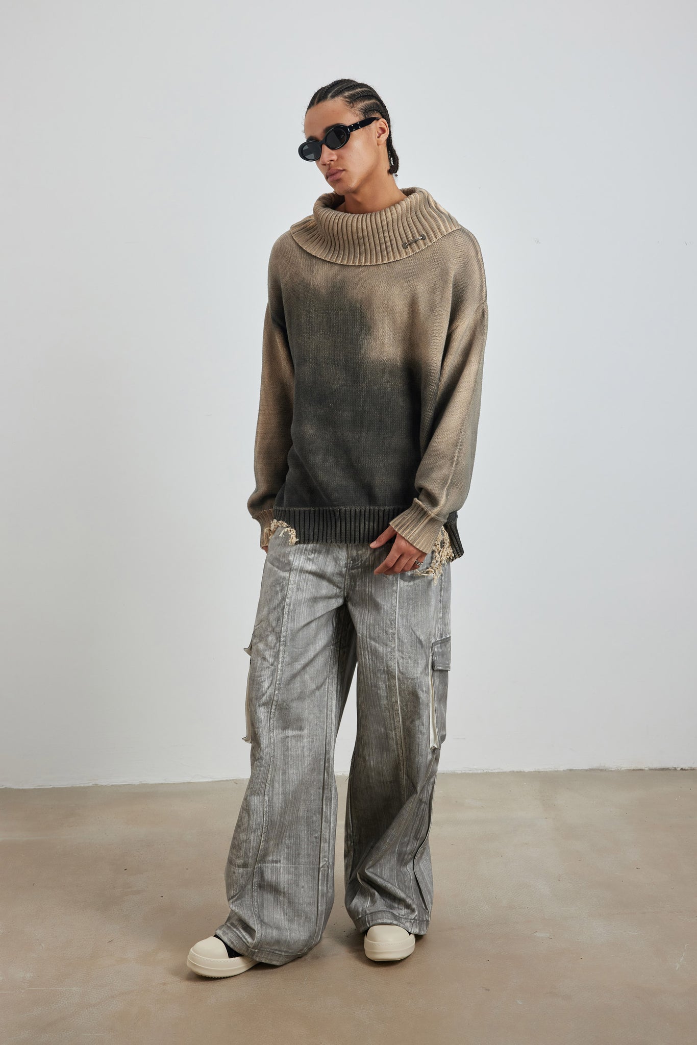 Distressed Oversized Sweater In Dark Brown - YJ1NGZYZJ® Official